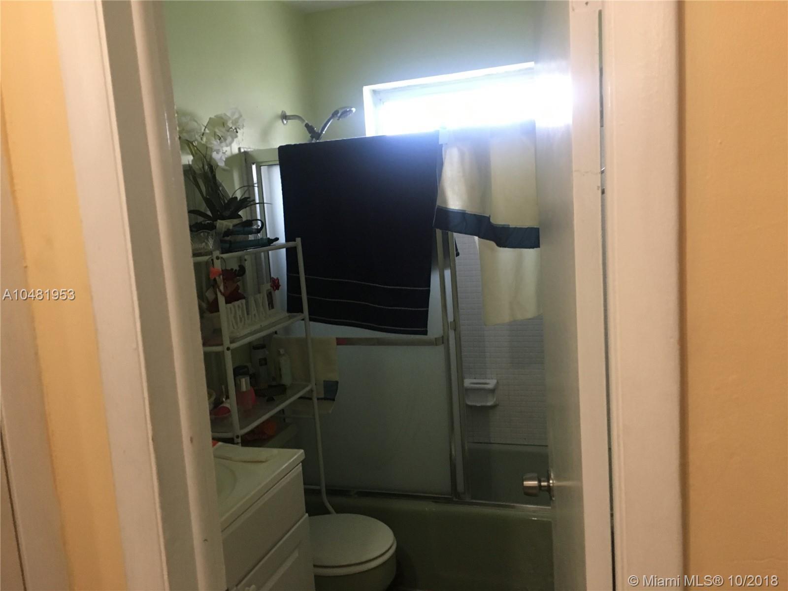 11720 Southwest 81st Road Pinecrest, FL 33156 - Photo 46 of 50 Gallery Image 46