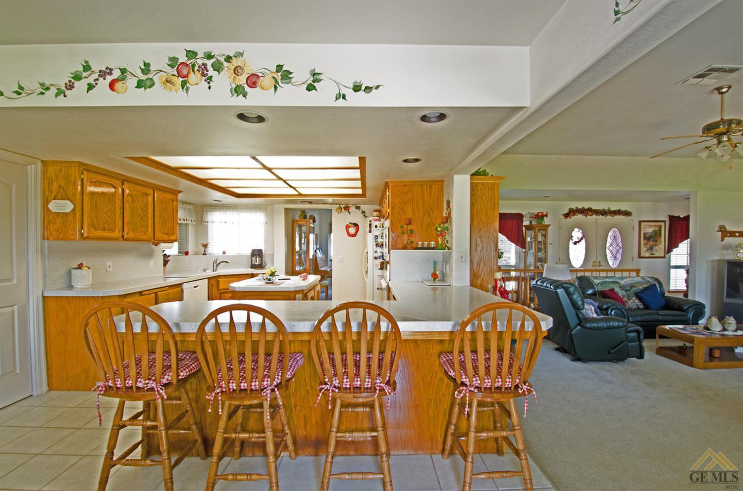 6905 Lindsay Road Bakersfield, CA 93313 - Photo 11 of 36 Gallery Image 11