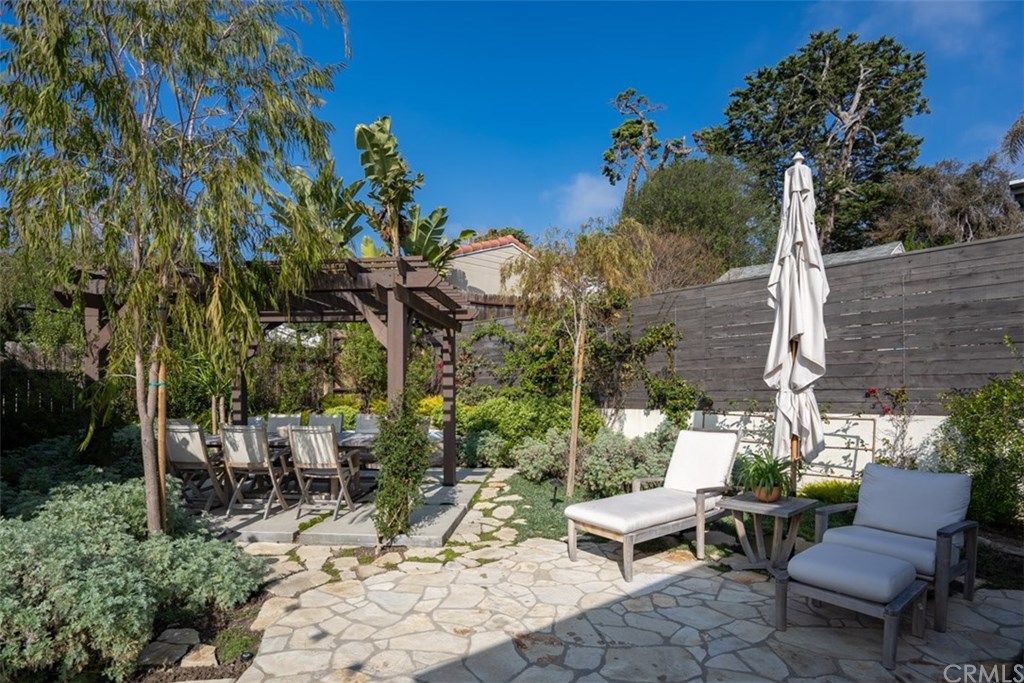 674 Seaview Street Laguna Beach, CA 92651 - Photo 23 of 27