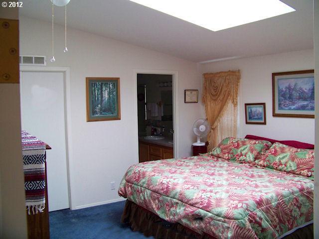 300 Ross Road Kelso, WA 98626 - Photo 9 of 14 Gallery Image 9
