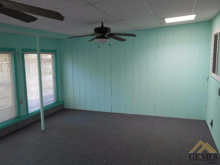 919 Butler Road Bakersfield, CA 93304 - Photo 11 of 19 Enclosed sun room with it;s own window air conditioner