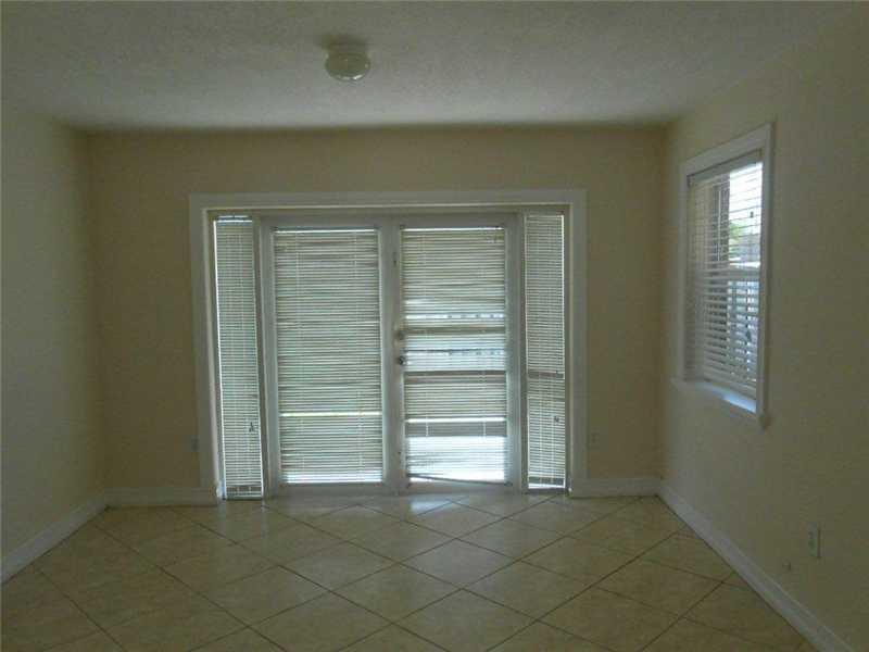 4315 Southwest 97th Court Miami, FL 33165 - Photo 7 of 13
