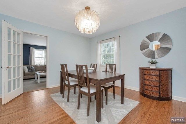 16 Cross Place Glen Ridge, NJ 07017 - Photo 7 of 15