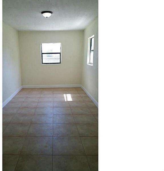 245 Northwest 117th Street Miami, FL 33168 - Photo 13 of 17