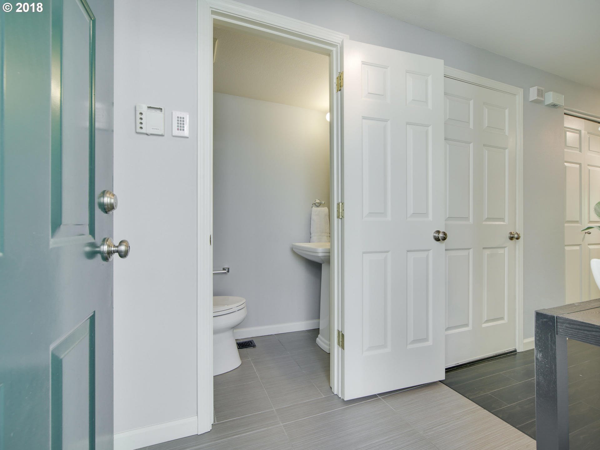 14307 Southwest Barrows Road Beaverton, OR 97007 - Photo 16 of 31 Gallery Image 16