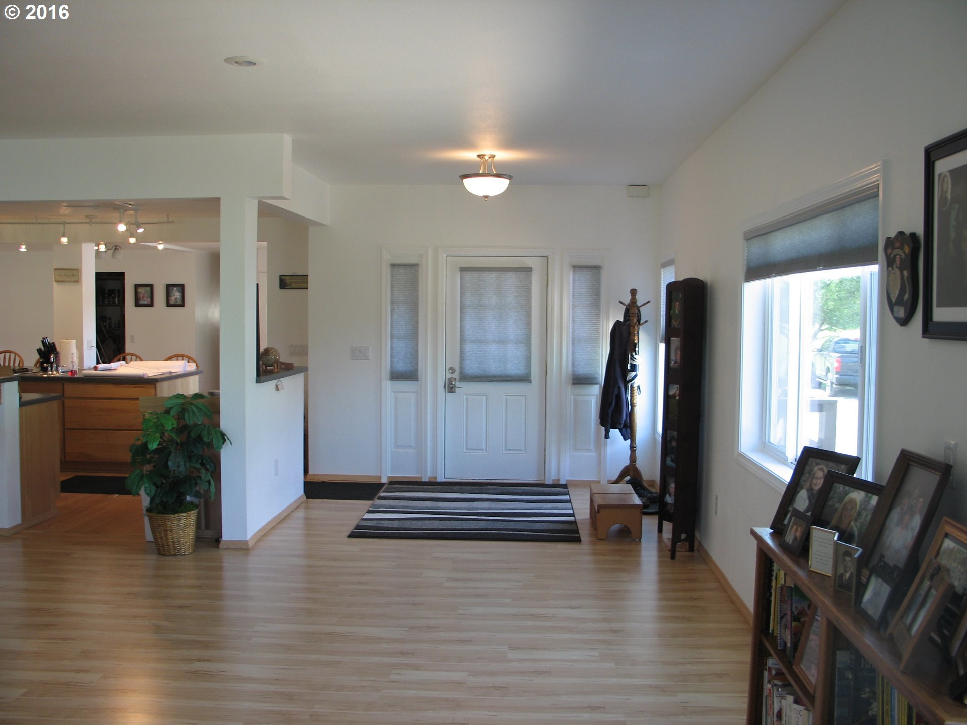 1621 Markham Road Hood River, OR 97031 - Photo 15 of 32 Gallery Image 15