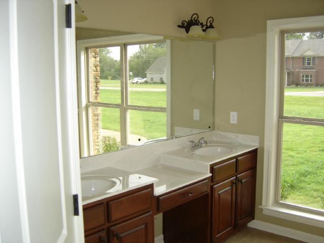 64 Polo Run Road Byhalia, MS 38611 - Photo 8 of 9 Gallery Image 8