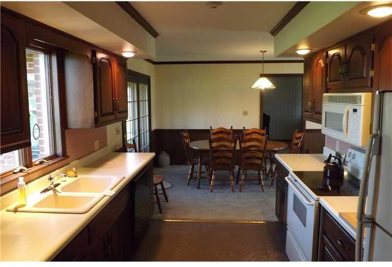 385 Mt Air Road New Castle, PA 16102 - Photo 3 of 11 Gallery Image 3