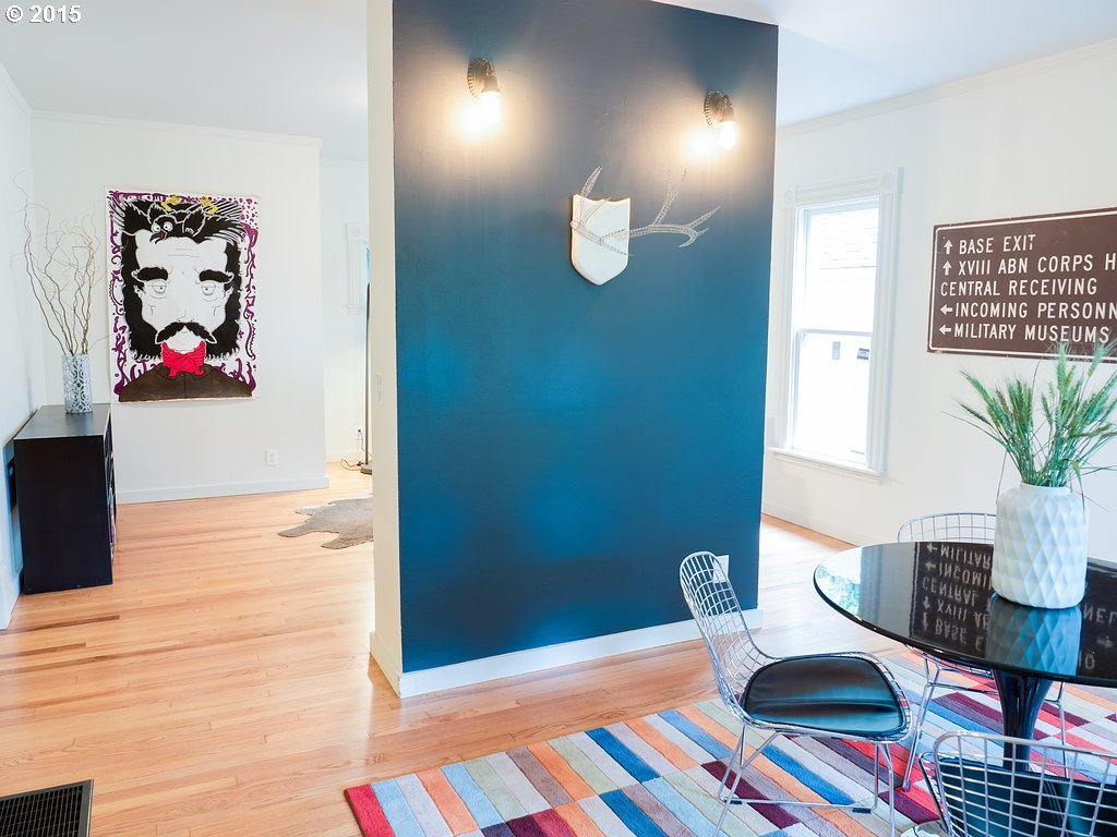 831 Southwest Taylors Ferry Road Portland, OR 97219 - Photo 13 of 15 Gallery Image 13