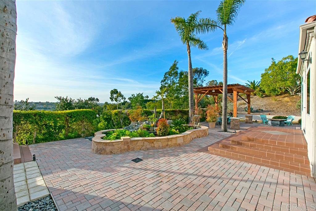 1240 Rancho Encinitas Drive Encinitas, CA 92024 - Photo 8 of 25