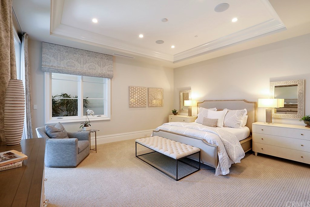 4521 Roxbury Road Corona del Mar, CA 92625 - Photo 23 of 40