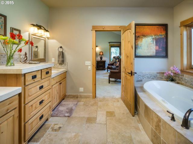 69363 Camp Polk Road Sisters, OR 97759 - Photo 7 of 16