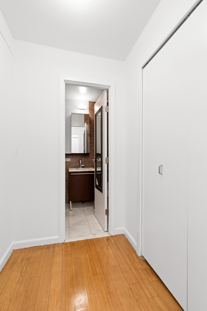 100 West 93rd Street, Unit 3E Manhattan, NY 10025 - Photo 5 of 7