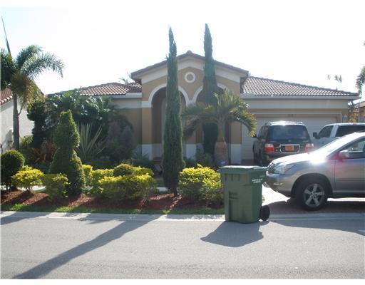 2118 Northeast 40th Road Homestead, FL 33033 - Photo 3 of 16