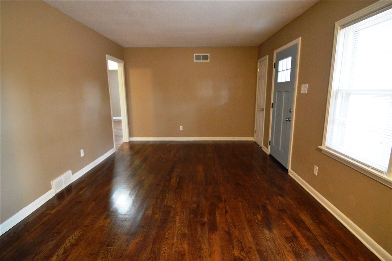 1399 Wilbec Road Memphis, TN 38117 - Photo 9 of 18