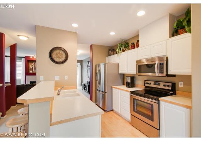 13830 Southwest Scholls Ferry Road Beaverton, OR 97007 - Photo 12 of 16 Gallery Image 12