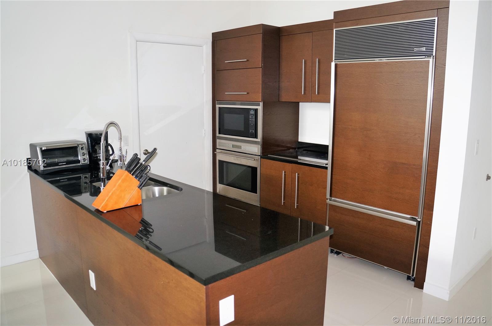 475 Brickell Avenue, Unit 2813 Miami, FL 33131 - Photo 3 of 27