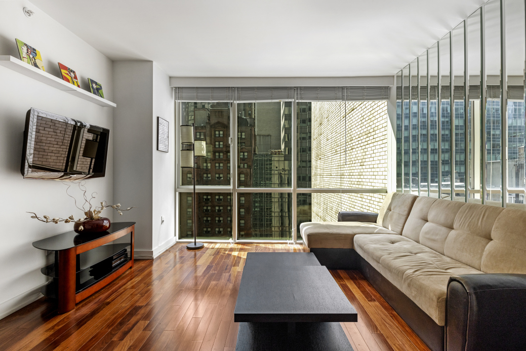 60 East 55th Street, Unit 15B Manhattan, NY 10022 - Photo 2 of 10