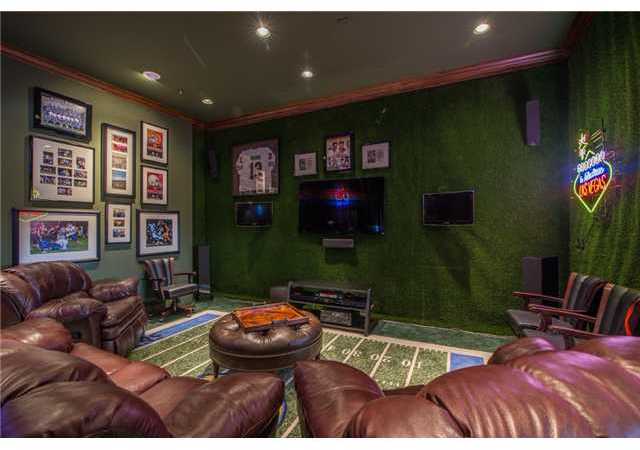 14790 El Rodeo Court Rancho Santa Fe, CA 92067 - Photo 23 of 25 Media/Game room