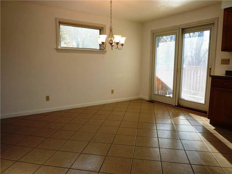 2734 Beaver Grade Road Coraopolis, PA 15108 - Photo 3 of 21 Gallery Image 3