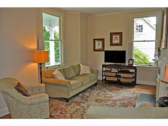 633 Rozelle Street Memphis, TN 38104 - Photo 5 of 25 Has great windows and a decorative fireplace