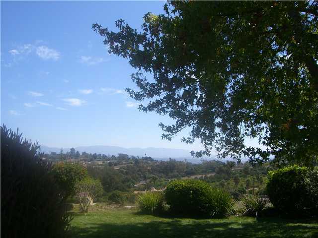 5057 Sleeping Indian Road Fallbrook, CA 92028 - Photo 3 of 17 Front entry yard view.