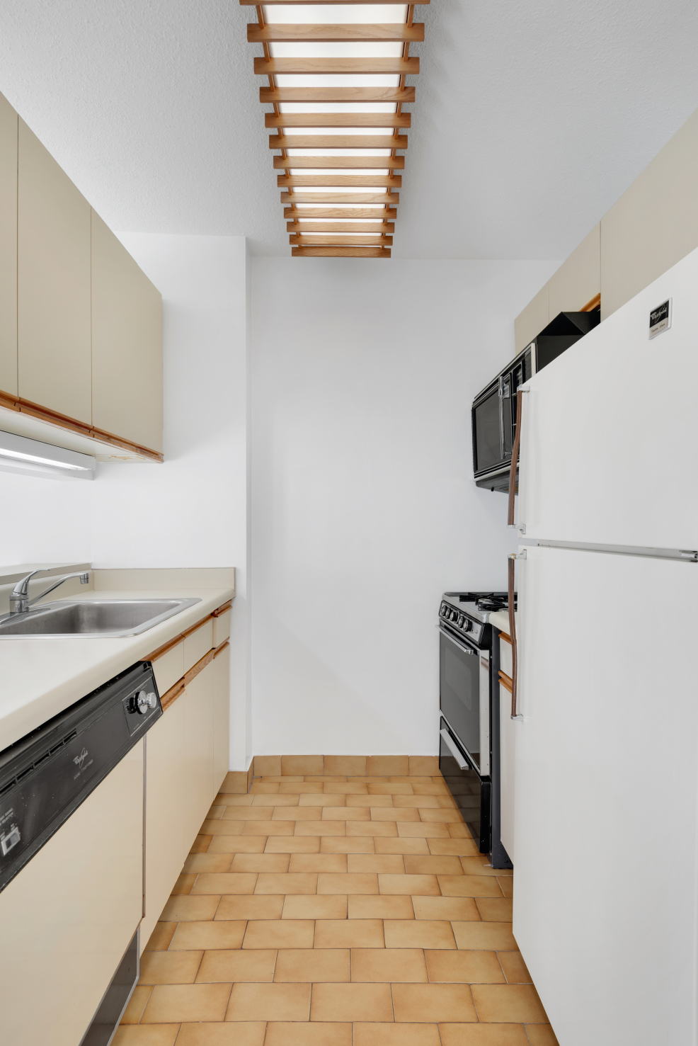 233 East 86th Street, Unit 14B Manhattan, NY 10028 - Photo 4 of 10