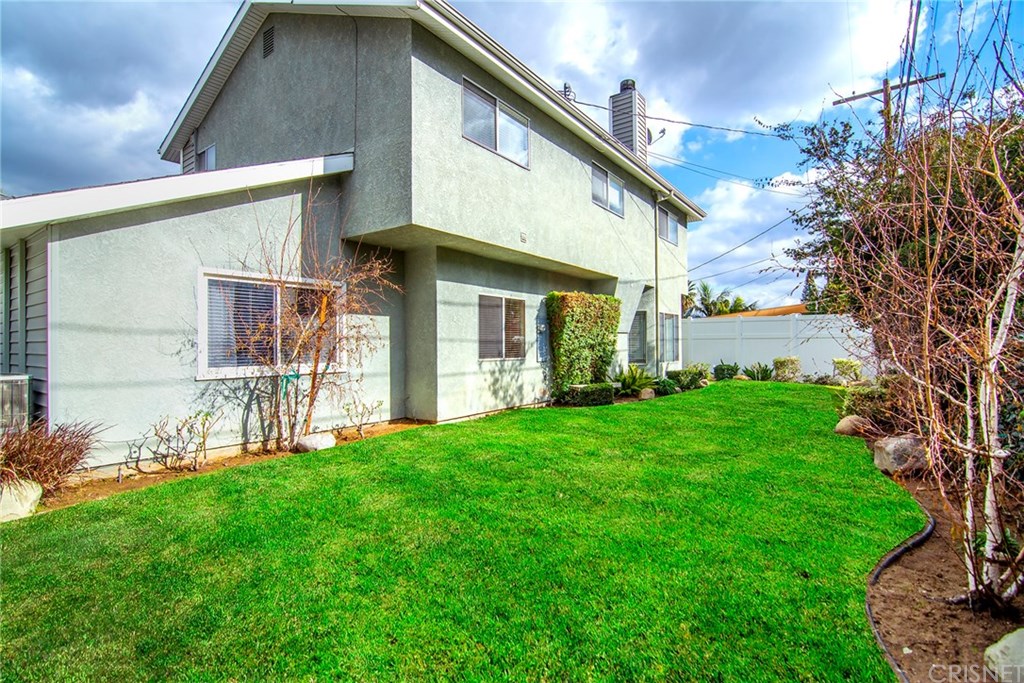 11361 Gaviota Avenue Granada Hills, CA 91344 - Photo 6 of 33