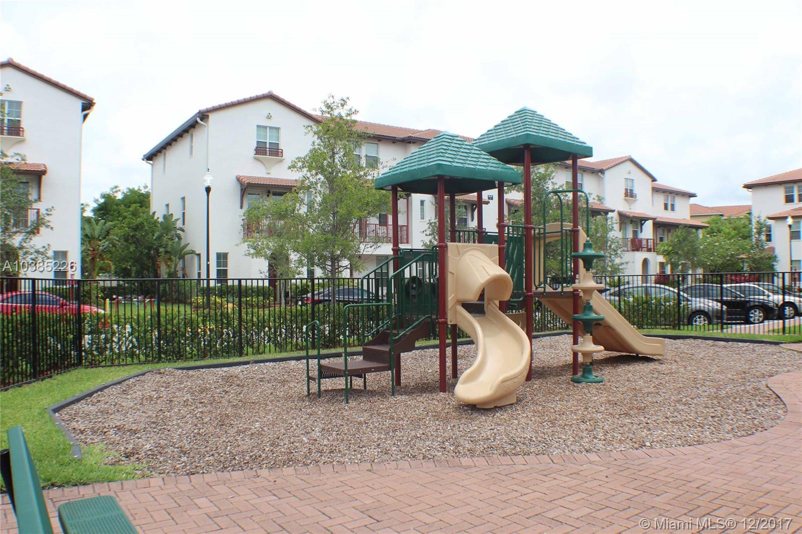2559 Southwest 119th Terrace Miramar, FL 33025 - Photo 33 of 42