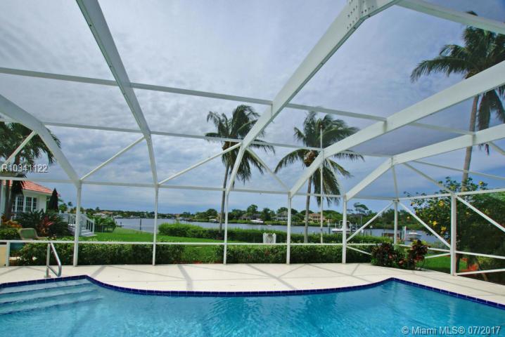 3 Saddleback Road Tequesta, FL 33469 - Photo 10 of 38 Gallery Image 10