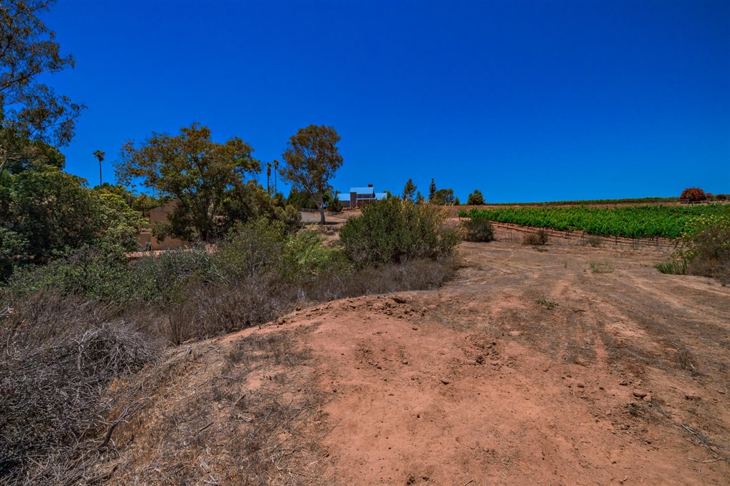 2505 Vía Rancheros Fallbrook, CA 92028 - Photo 24 of 25