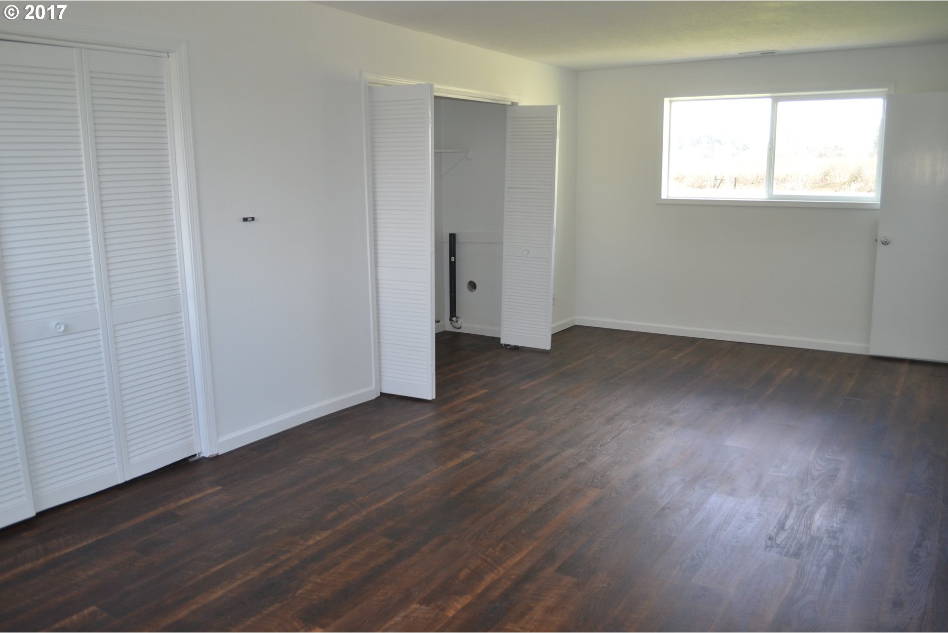 11542 Feller Road Northeast Hubbard, OR 97032 - Photo 3 of 20 Gallery Image 3