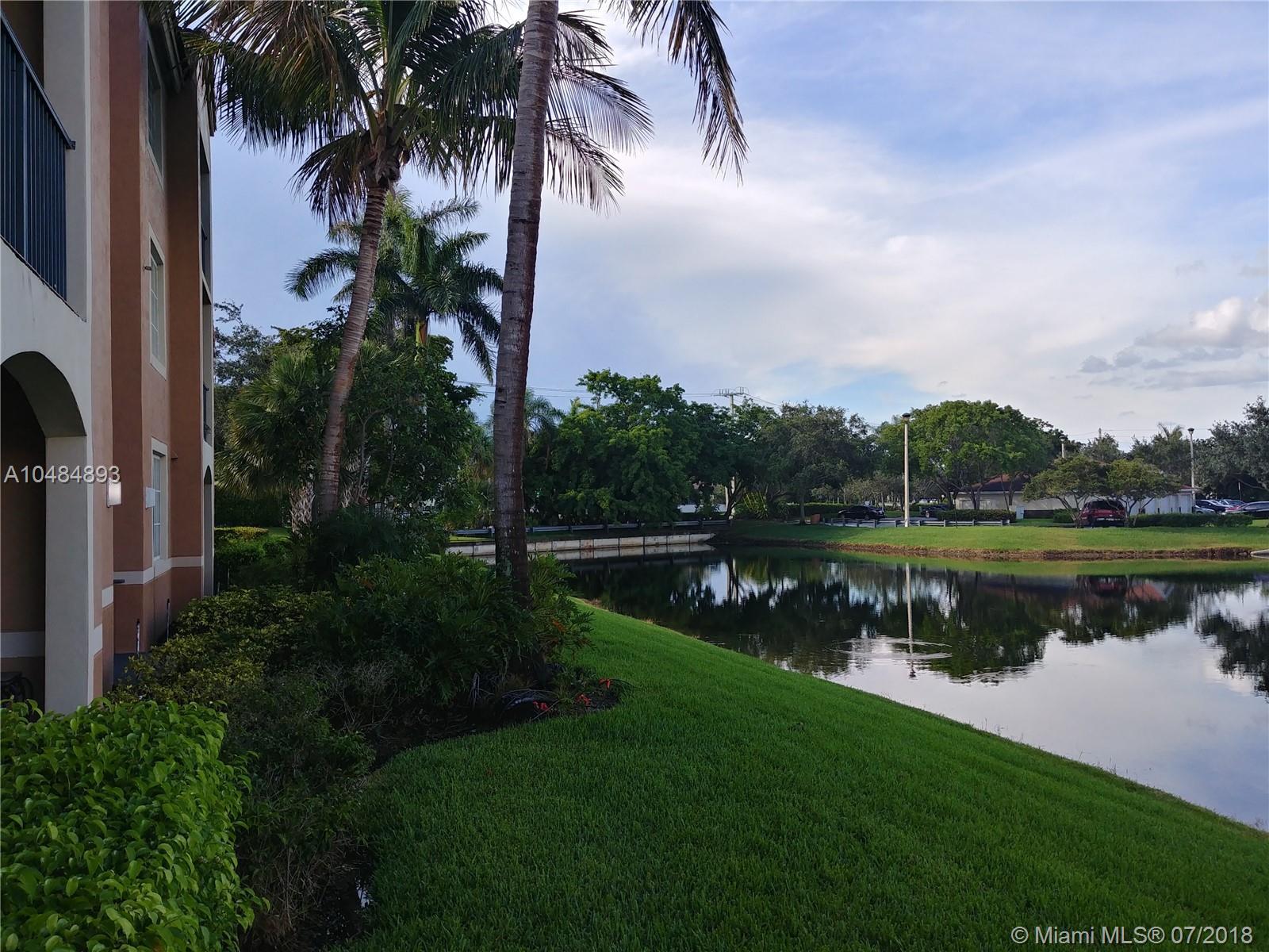 8070 North Nob Hill Road, Unit 104 Tamarac, FL 33321 - Photo 4 of 22