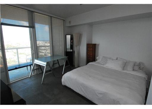 450 Alton Road, Unit 3506 Miami Beach, FL 33139 - Photo 6 of 16