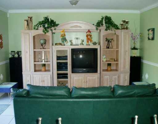 10272 Southwest 158th Court Miami, FL 33196 - Photo 6 of 8