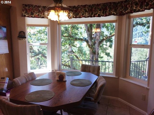1000 Green Valley Road Oakland, OR 97462 - Photo 3 of 16 Gallery Image 3