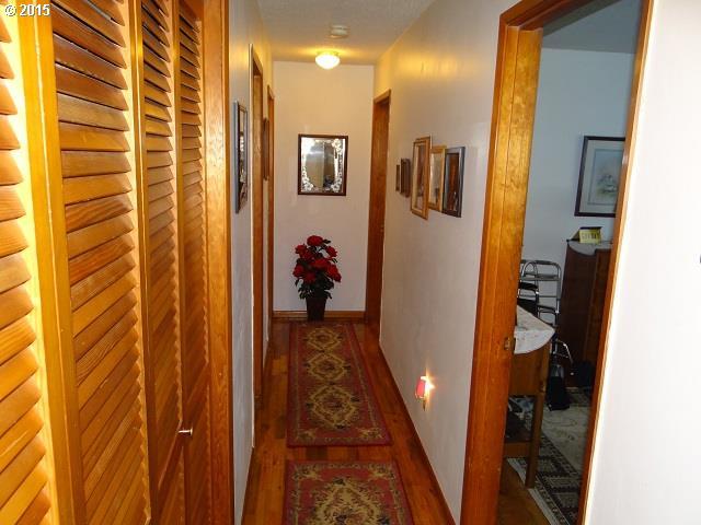 2705 Greenbriar Street Reedsport, OR 97467 - Photo 13 of 16 Gallery Image 13
