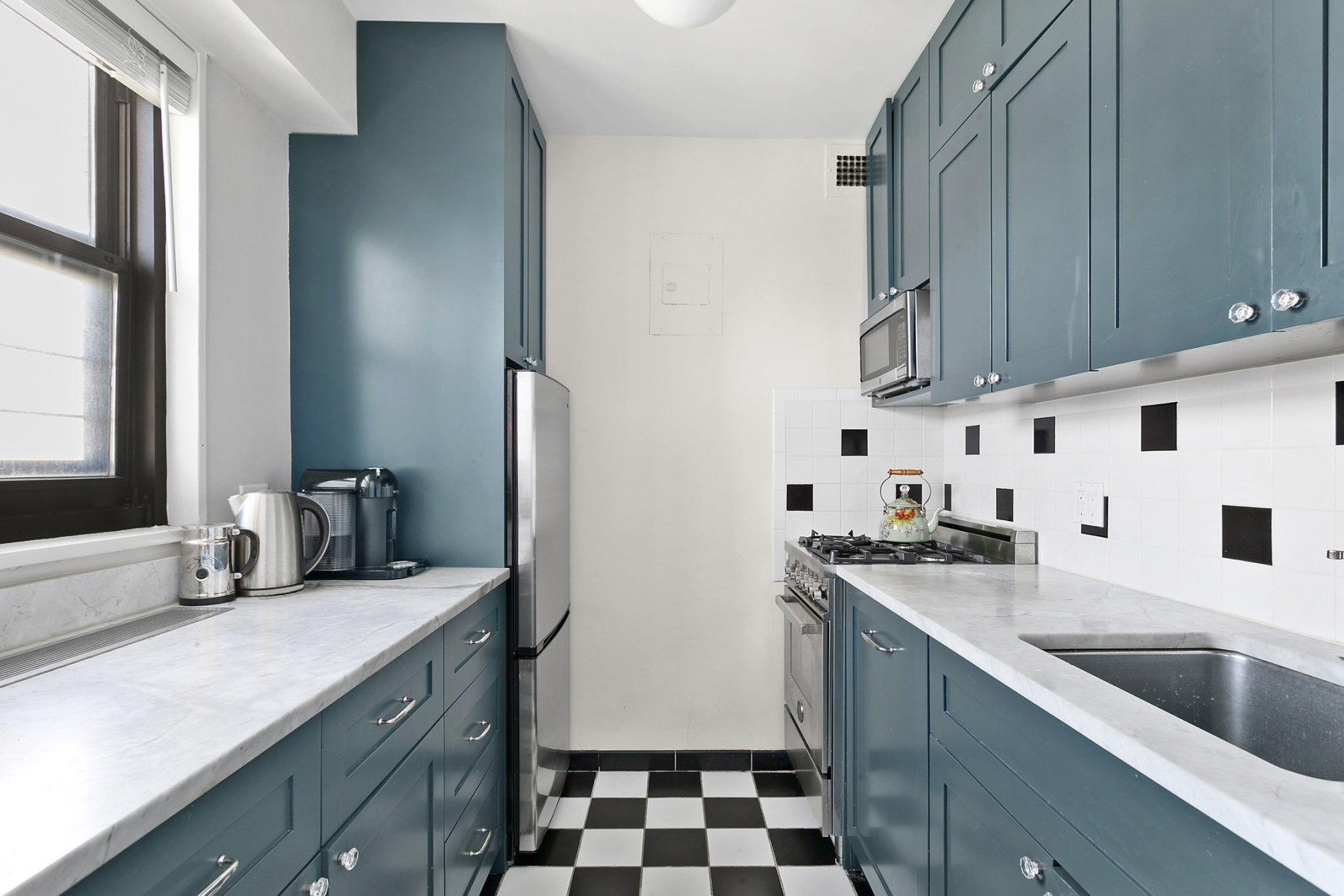 178 East 80th Street, Unit 17C Manhattan, NY 10075 - Photo 2 of 6