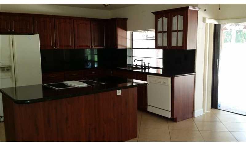 21078 Brookshire Terrace Boca Raton, FL 33433 - Photo 4 of 13 Gallery Image 4