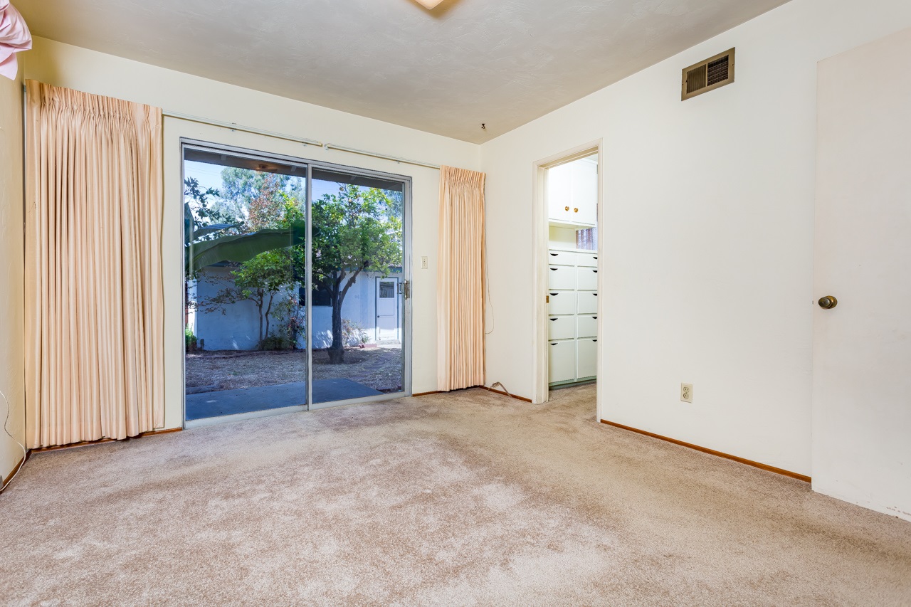 370 Glorietta Place Coronado, CA 92118 - Photo 10 of 12