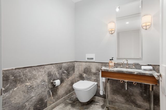 $9,500,000 | 150 Charles Street, Unit 8AN | West Village