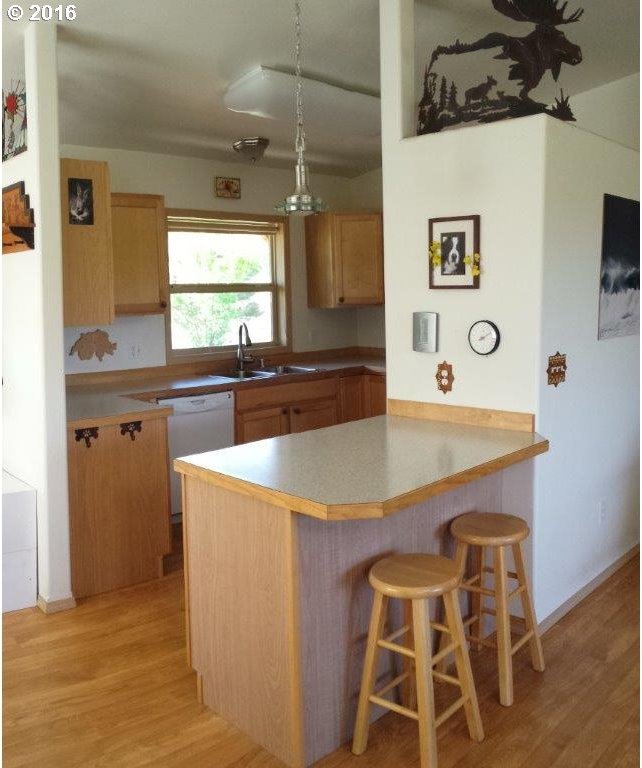 7395 Dell Road West Mosier, OR 97040 - Photo 9 of 19 Gallery Image 9
