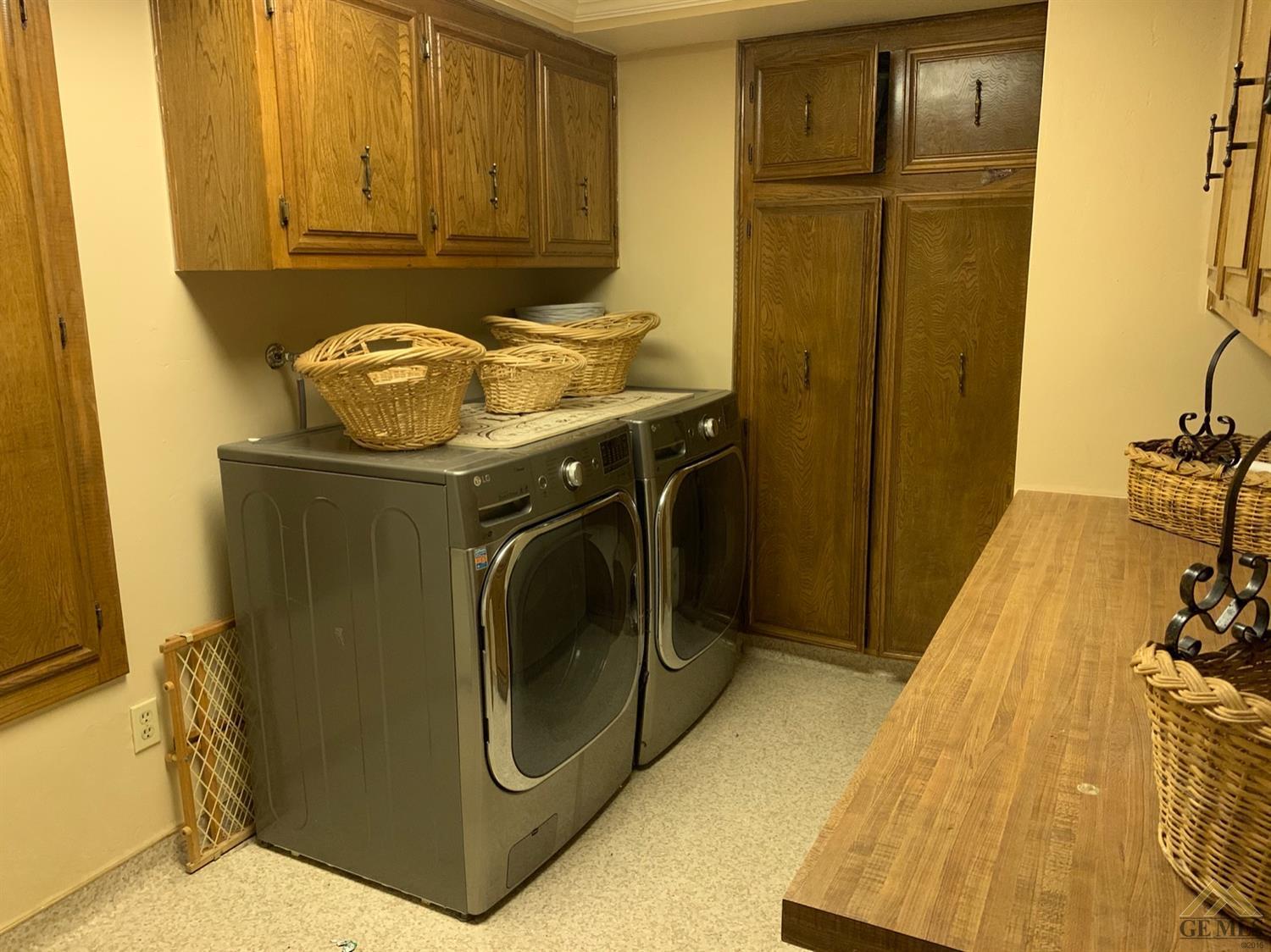 2000 Ashe Road, Unit 1 Bakersfield, CA 93309 - Photo 8 of 11