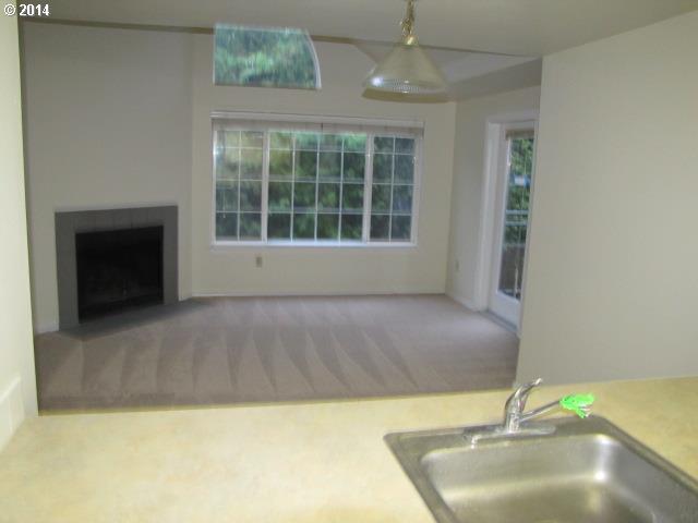 17532 Northwest Springville Road, Unit D6 Portland, OR 97229 - Photo 4 of 15 Gallery Image 4