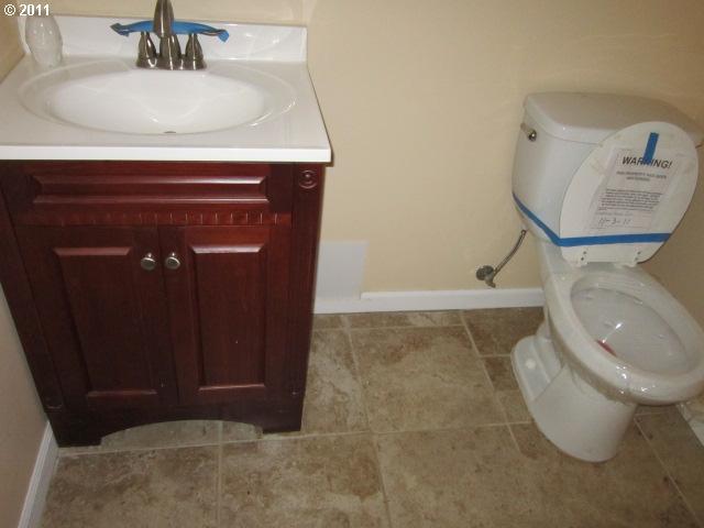 1709 Southwest Canby Street Portland, OR 97219 - Photo 7 of 16 Gallery Image 7