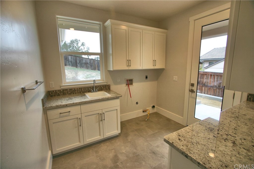 673 Red Cloud Road Paso Robles, CA 93446 - Photo 16 of 24