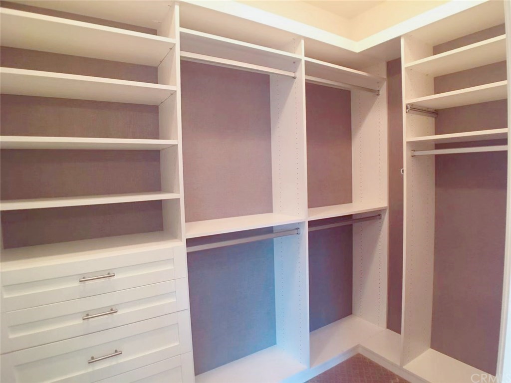 27 Statuary Irvine, CA 92620 - Photo 10 of 24