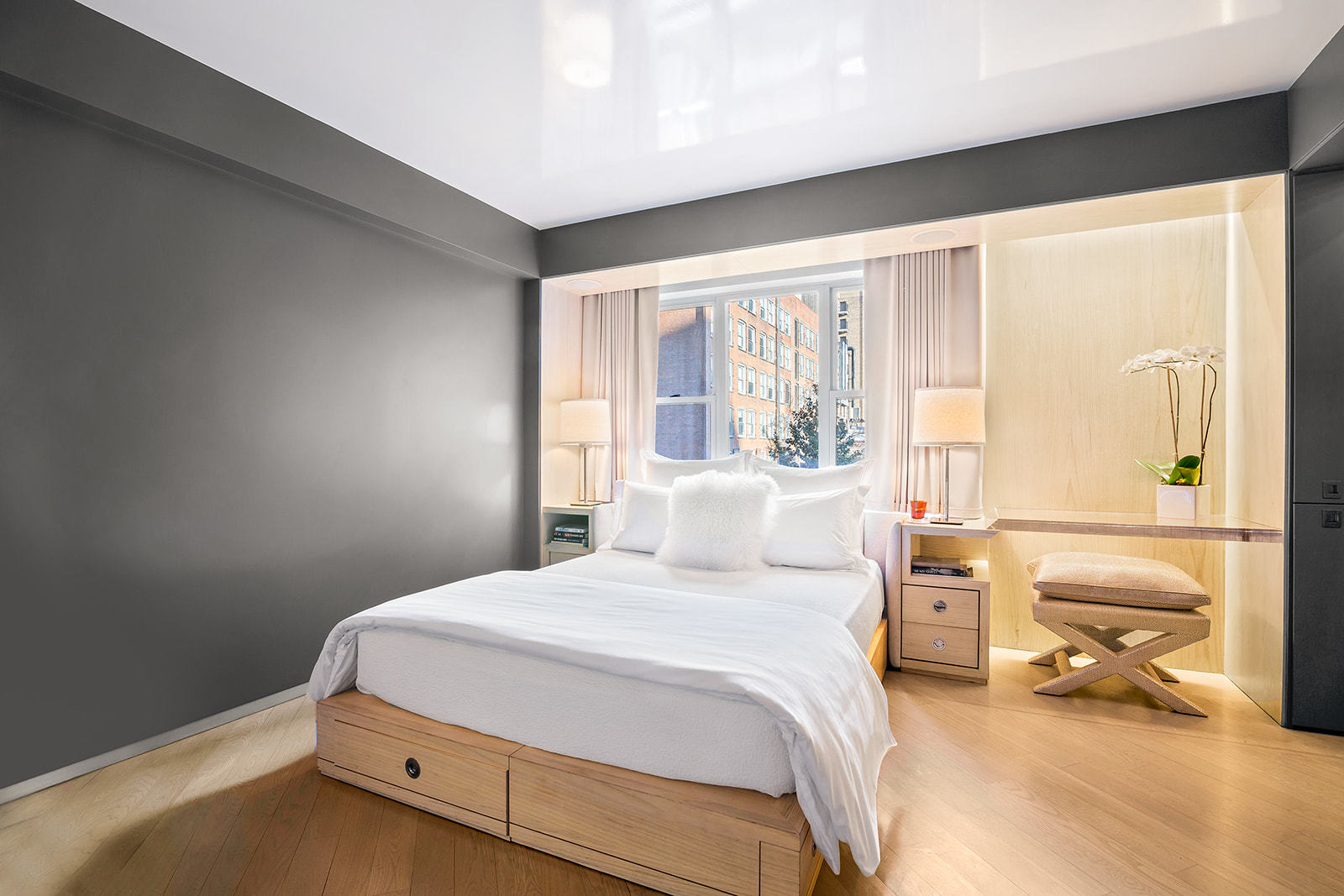 175 West 13th Street, Unit 5H Manhattan, NY 10011 - Photo 2 of 9