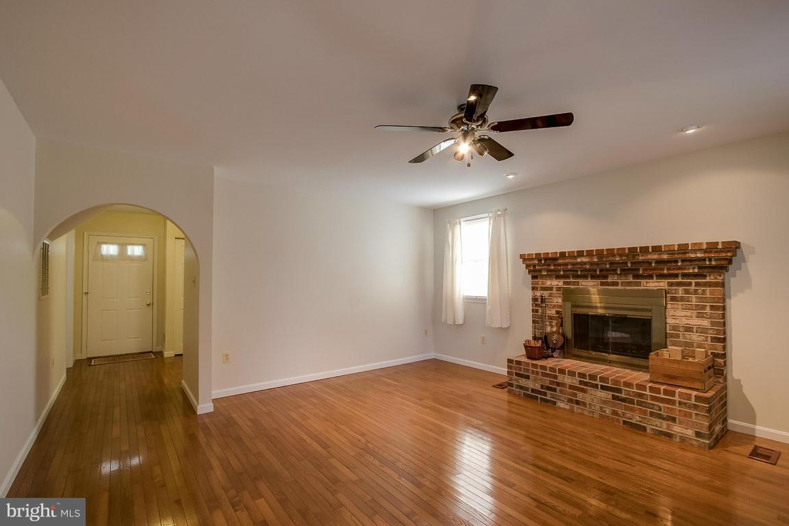 734 Farmington Road West Accokeek, MD 20607 - Photo 11 of 27