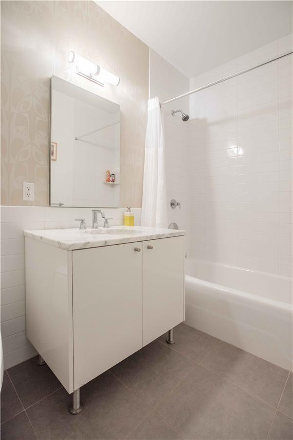 46-30 Center Boulevard, Unit 104 Queens, NY 11109 - Photo 12 of 22